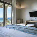 酒店 F Zeen Kefalonia (adults Only)