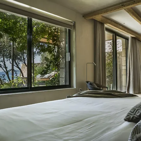 F Zeen Kefalonia (adults Only) ホテル ロウダータ